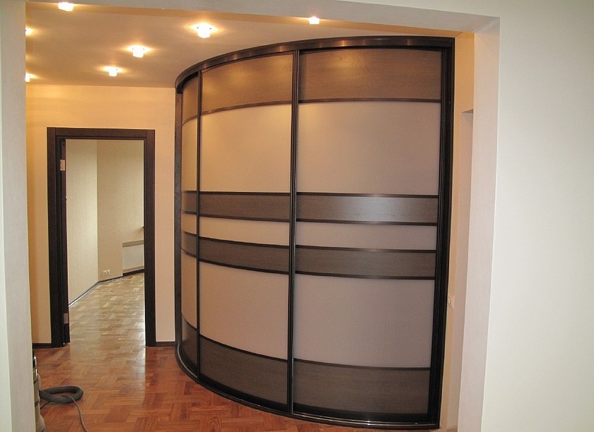 Шкаф купе радиусный со вставками из шпона Барановичи